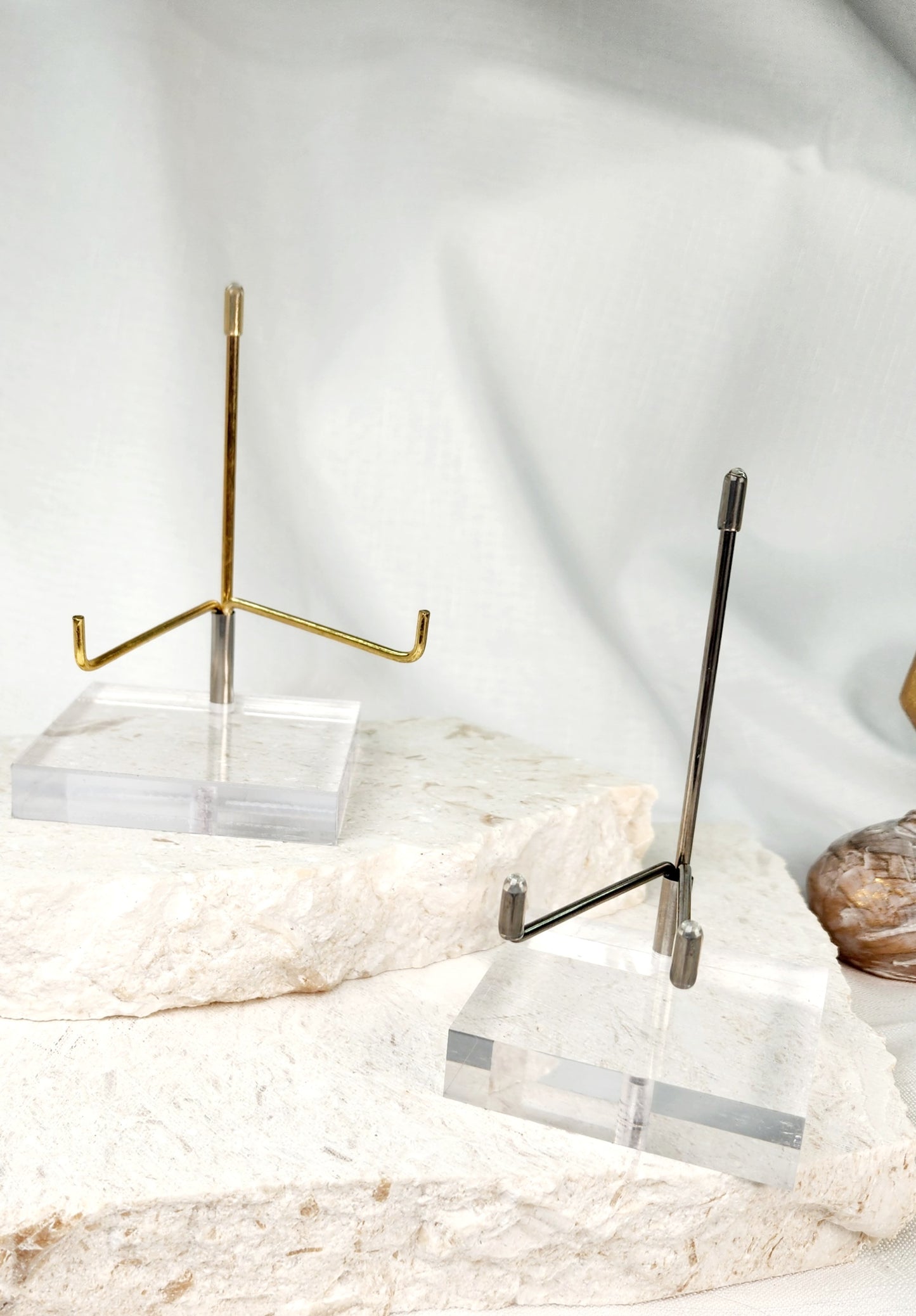Adjustable Acrylic Base Slab/Specimen Stands