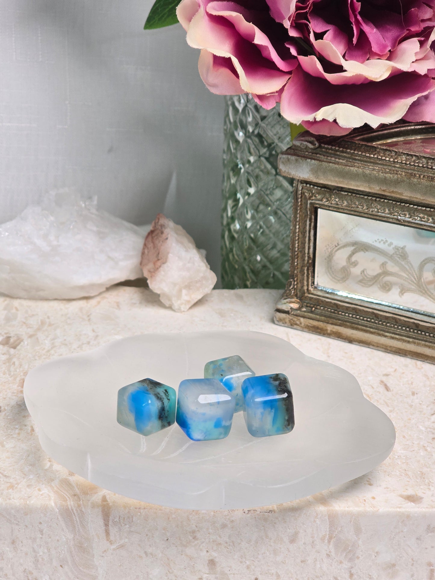 Quantum Quattro Cubes