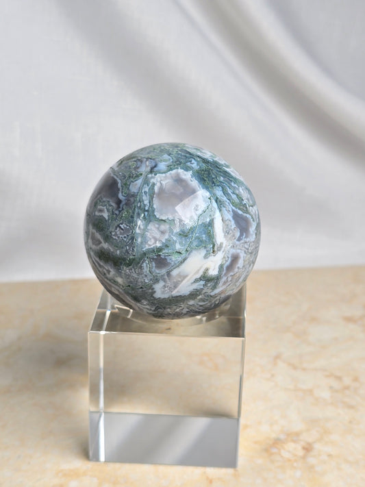 Glass Square Solid Sphere Stand