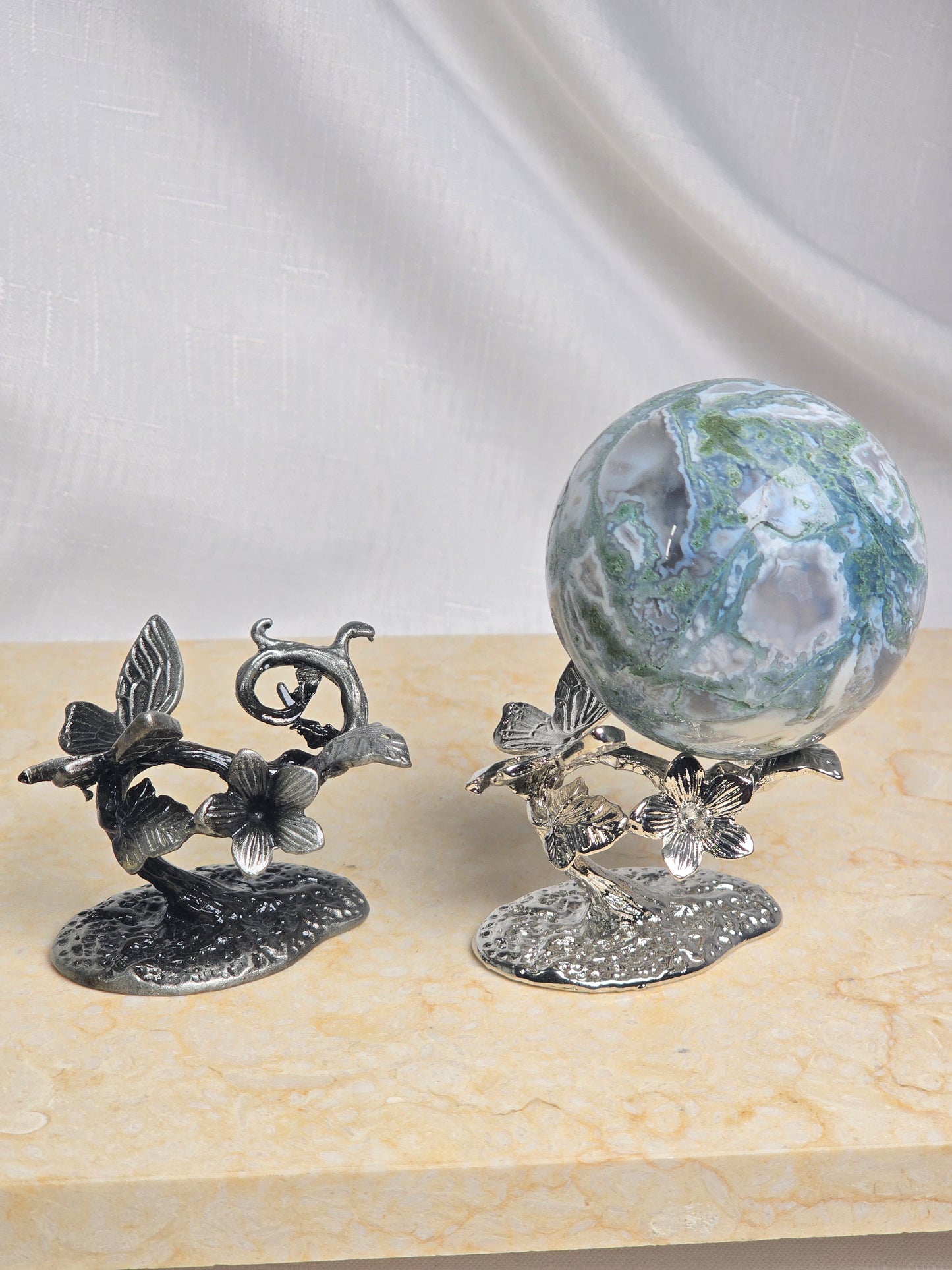 Metal Butterfly Flower Sphere Stand