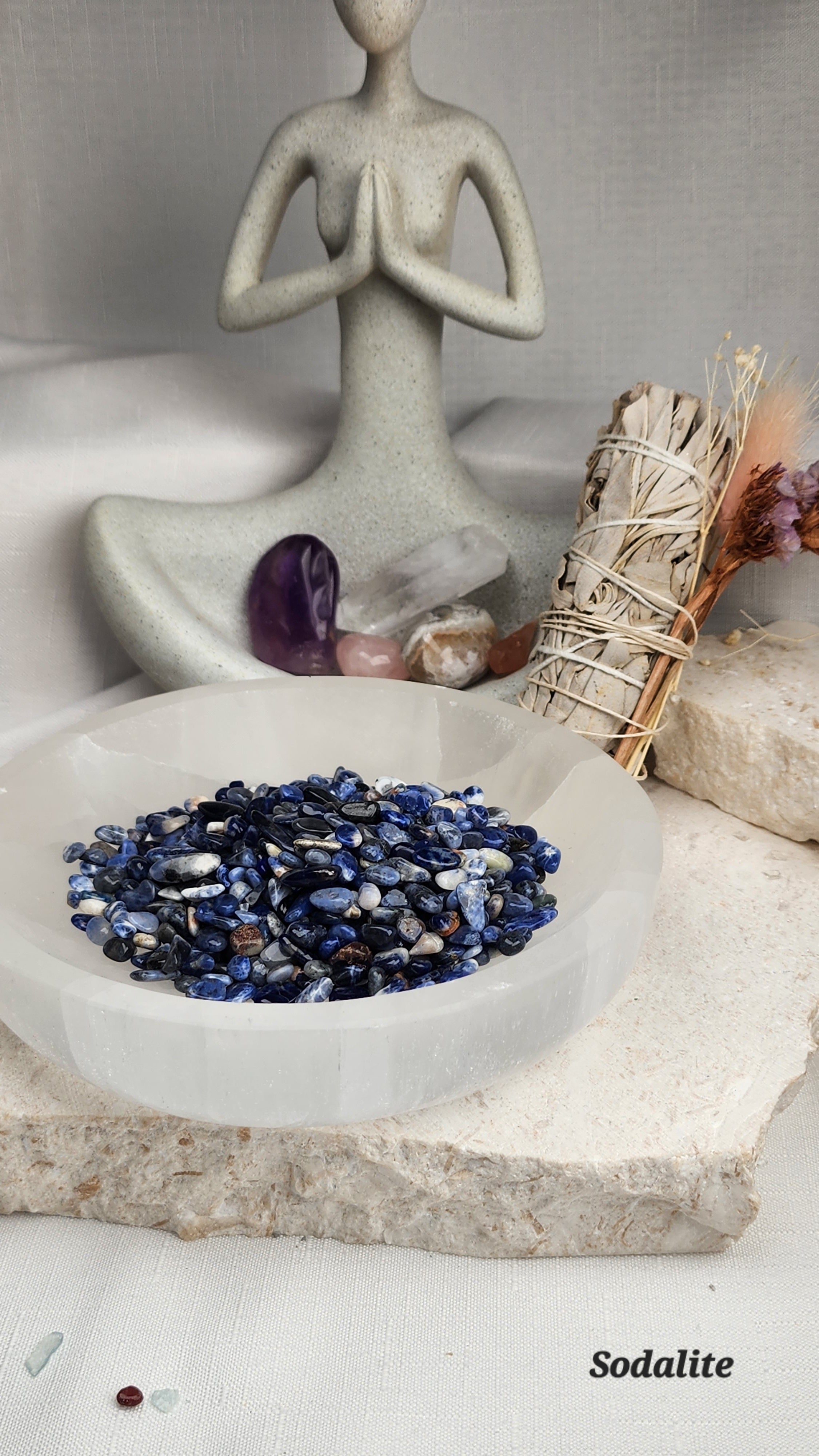 Solstice Chip Sodalite Chips – crystalsolstice