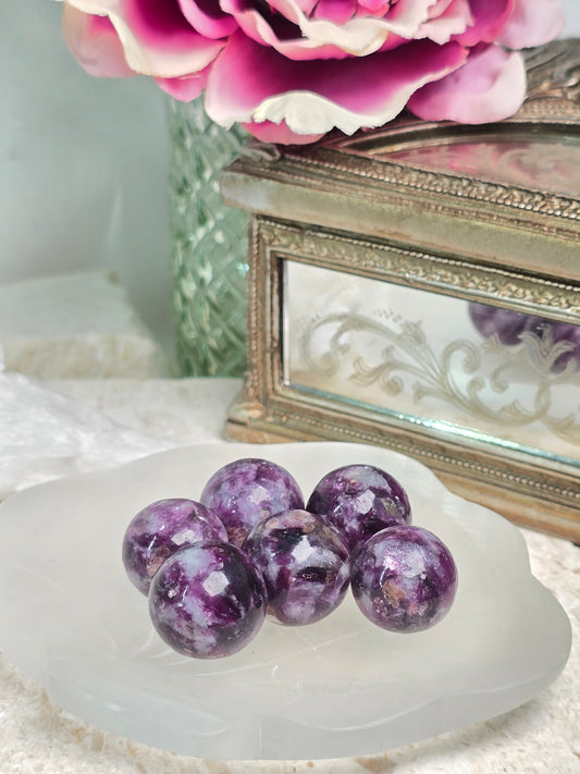 Purple Mica 2cm Spheres
