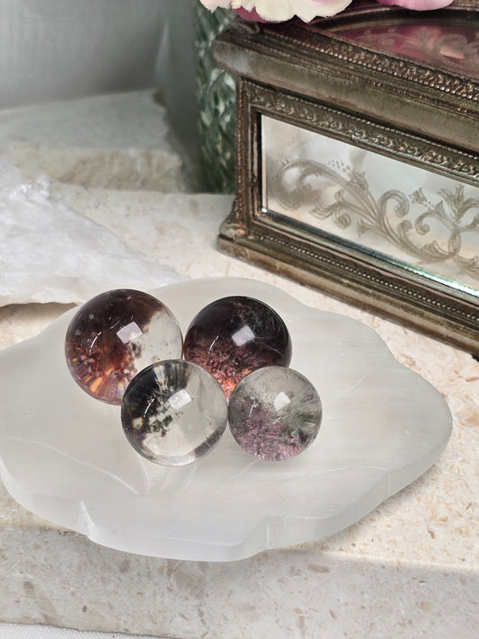 Garden Quartz 2cm Spheres