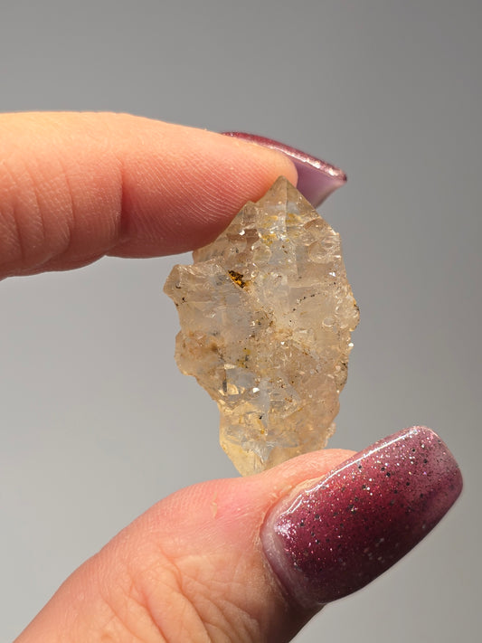 Petroleum skeleton Quartz specimen