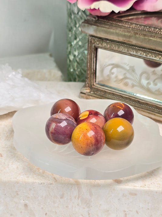 Mookaite 2cm Spheres