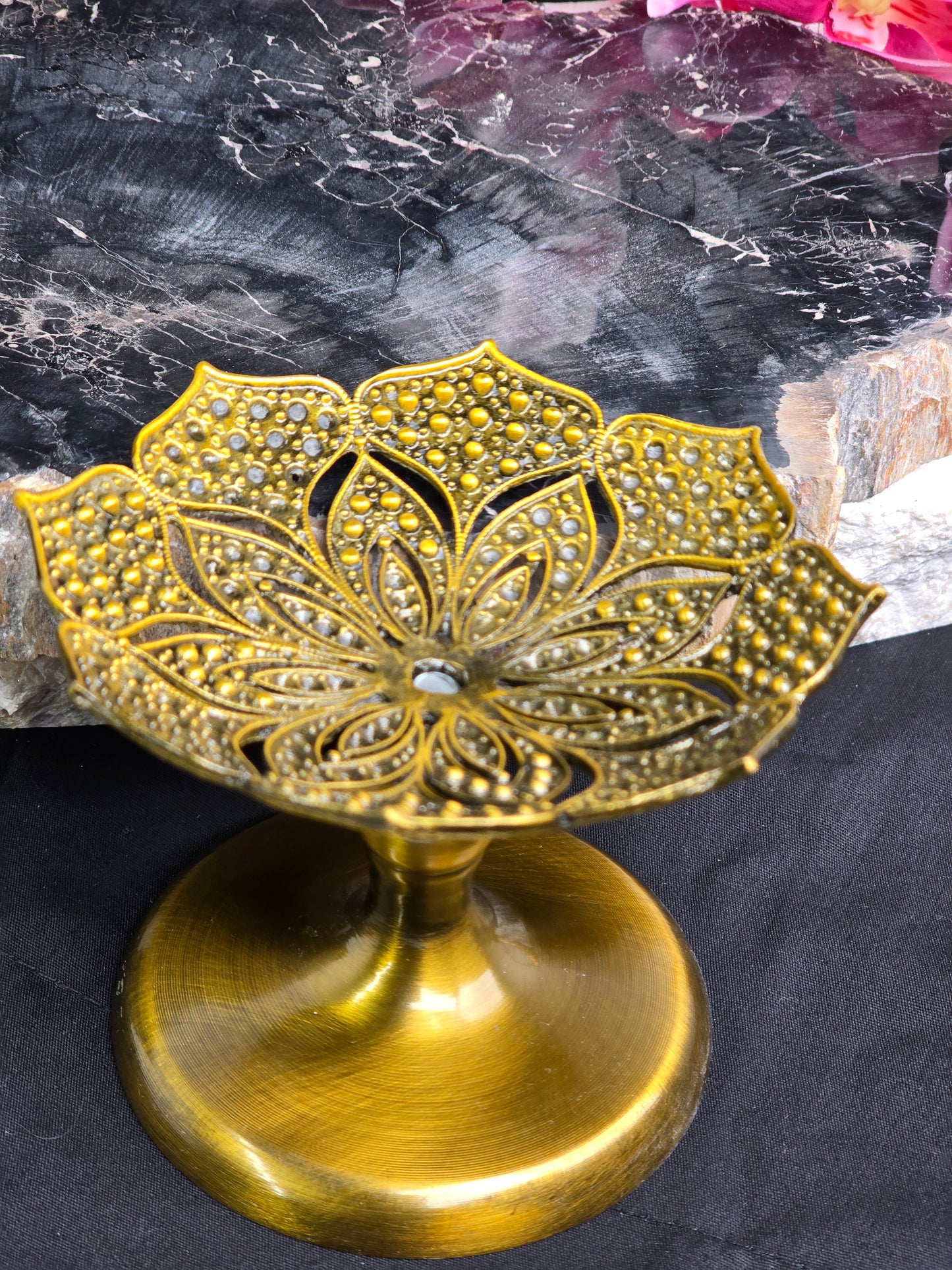 Bronze Lotus Spheres Stand