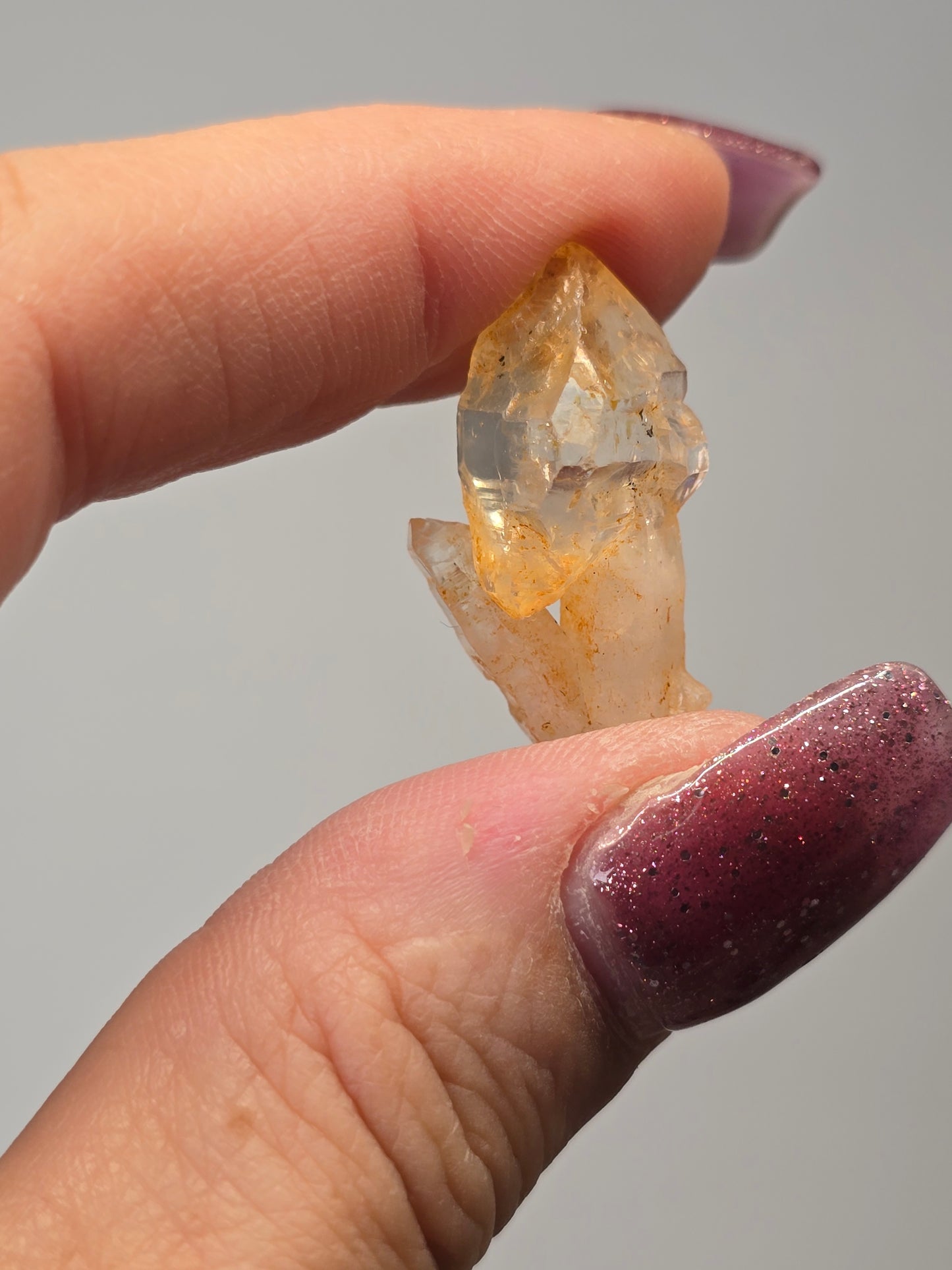 Petroleum skeleton Quartz specimen